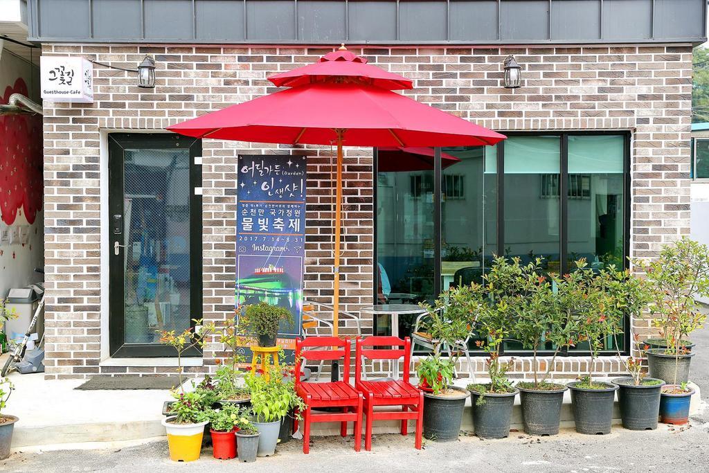 The Flower Road Guesthouse Сунчхон Экстерьер фото